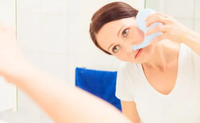 How to Relieve Post Nasal Drip With Sinus Rinses